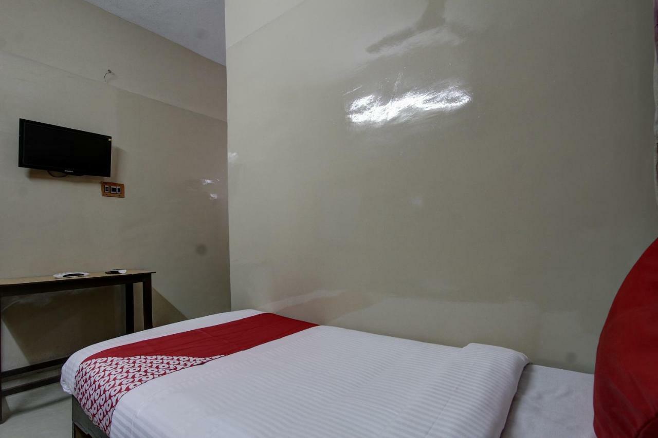 Oyo 44419 Syed Park Residency Hotel Tirunelveli Room photo